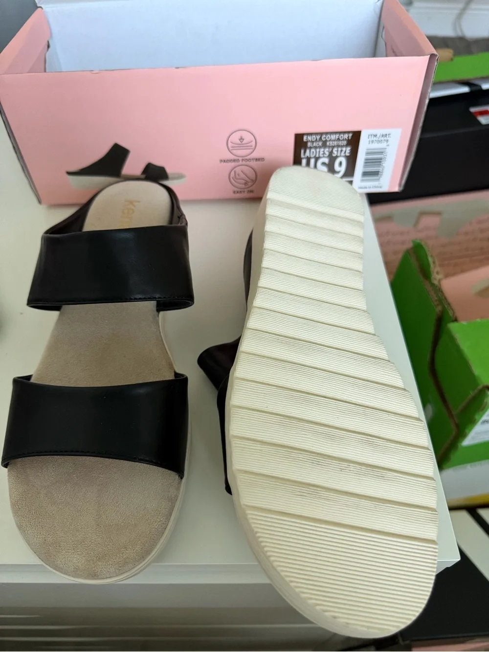 Kensie Black Slide Sandals with Cream Sole